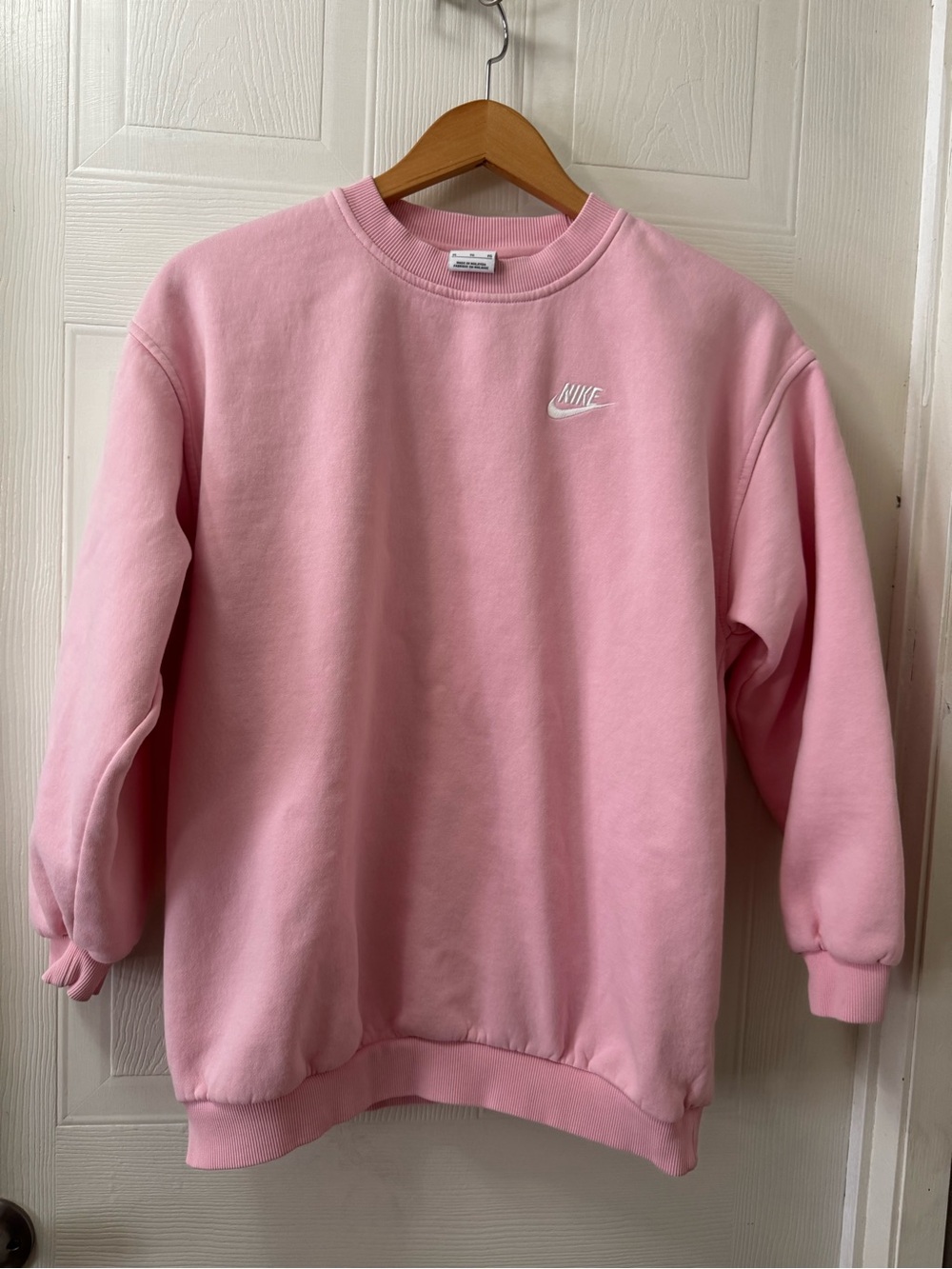 Nike Pink Embroidered Logo Crewneck Sweatshirt